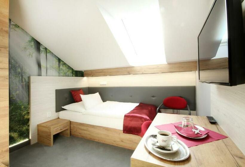 Chambre Deluxe Individuelle, Strážnice