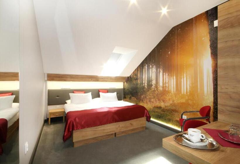 Chambre Deluxe, Strážnice