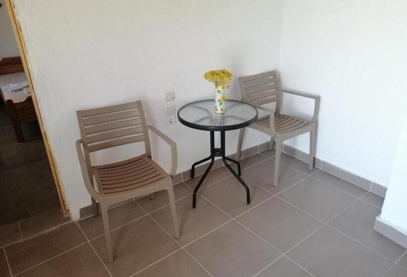 דירת חדר בקומת קרקע, Villa Costas   Popi