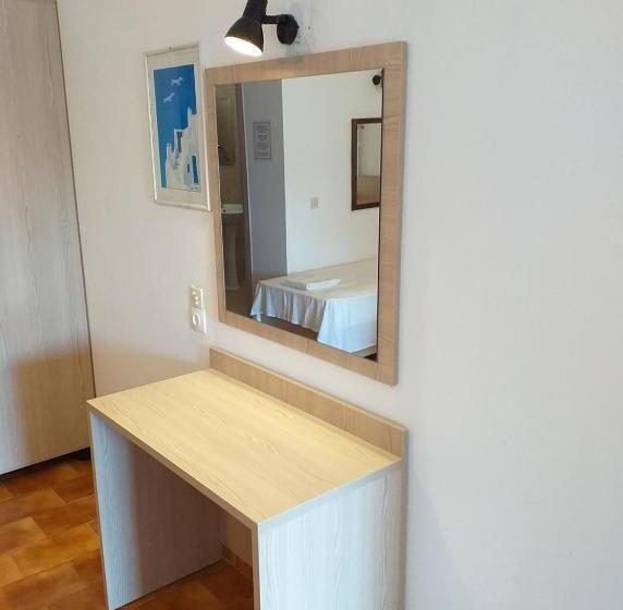 شقة غرفتين, Villa Elpiniki