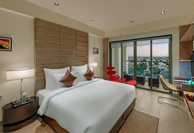 سوئیت اجرایی با چشمانداز باغ, Wyndham Ahmedabad Shela