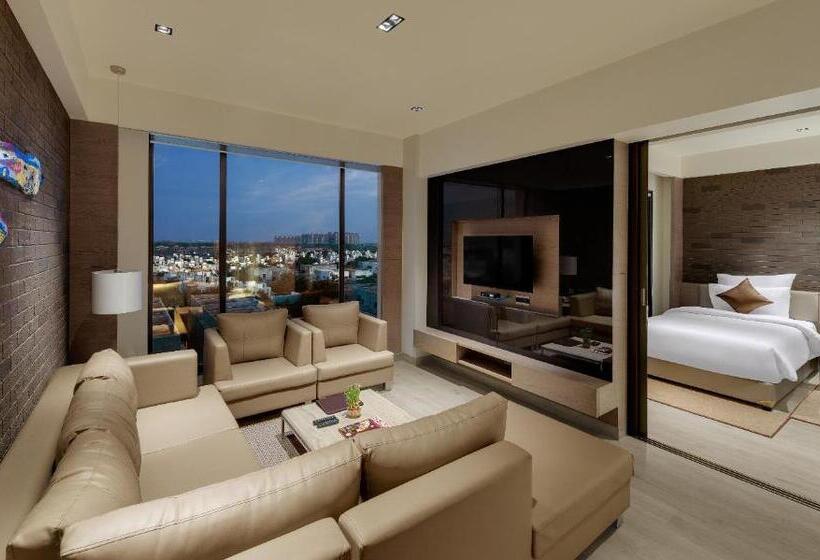 سوئیت اجرایی با چشمانداز باغ, Wyndham Ahmedabad Shela