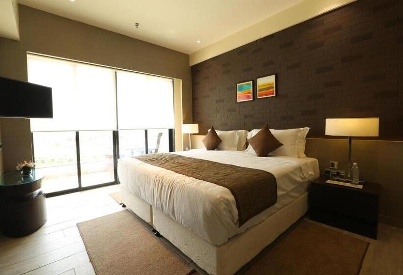 سوئیت اجرایی با چشمانداز باغ, Wyndham Ahmedabad Shela