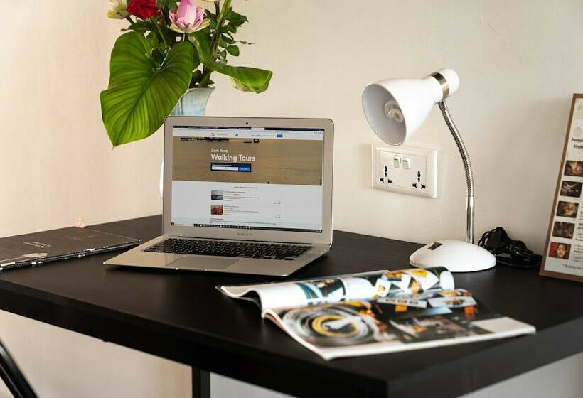 اتاق لوکس با بالکن, Elysium Suite