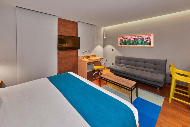 キングサイズベッドのスイートルーム, City Express Suites By Marriott Silao Aeropuerto
