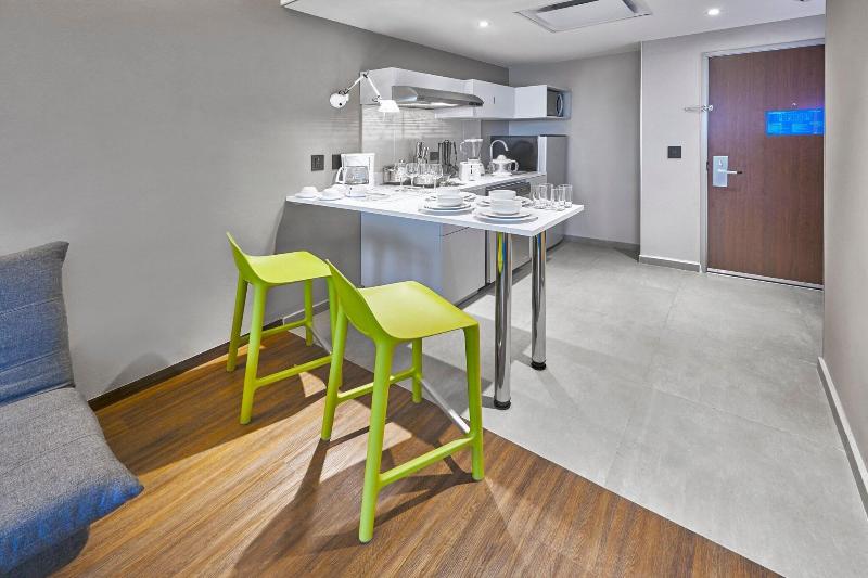 جناح سرير كينج, City Express Suites By Marriott Silao Aeropuerto