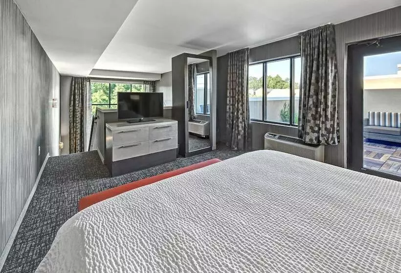 スイート, Courtyard By Marriott Oxford