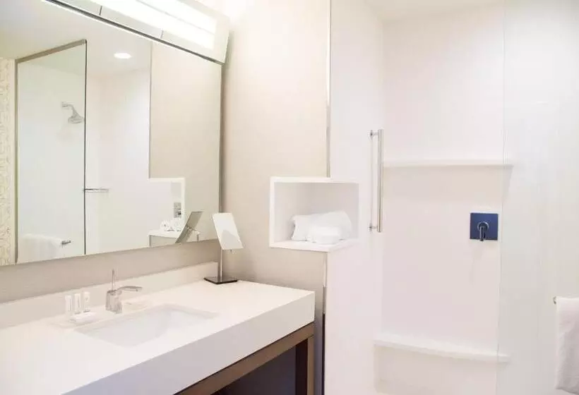 スイート, Courtyard By Marriott Oxford