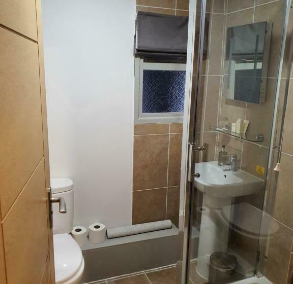 غرفة قياسية فردية, Dragon Inn