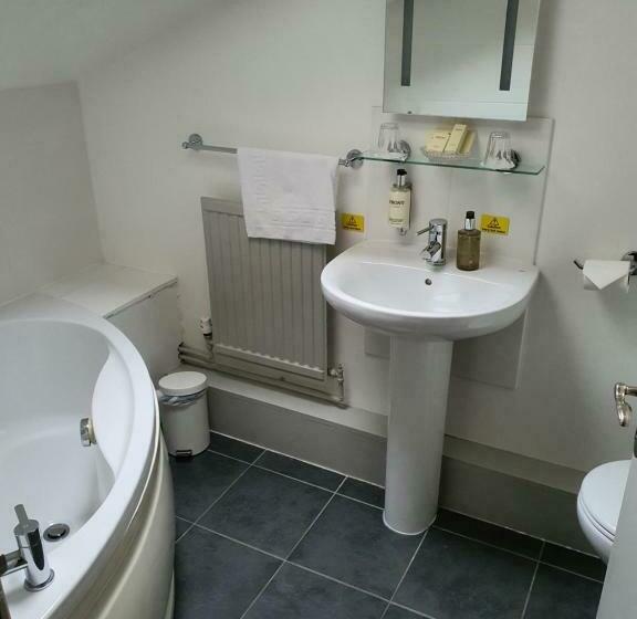 غرفة قياسية, Dragon Inn