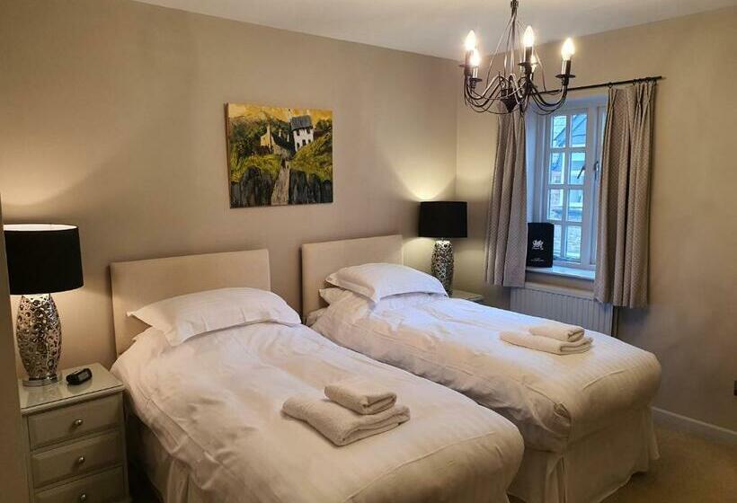 غرفة سوبيريور, Dragon Inn