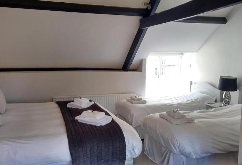 غرفة عائلية, Dragon Inn