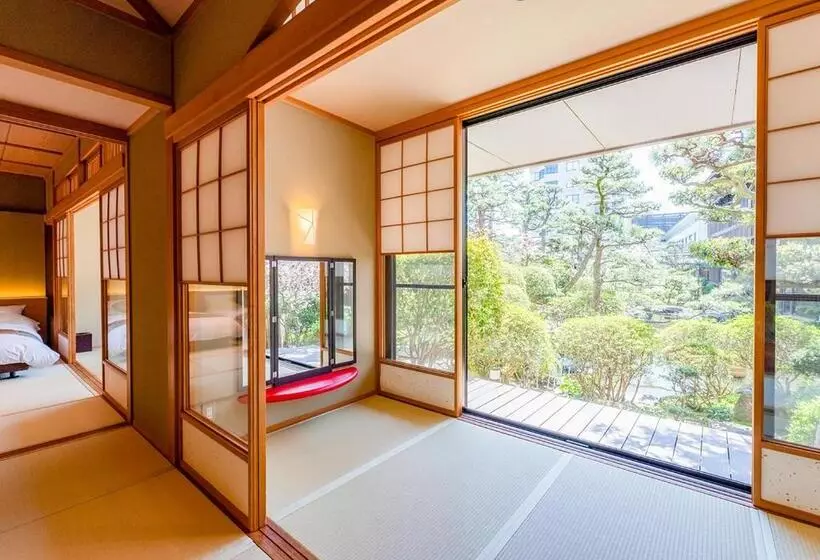 Suite mit Gartenblick, Haiya