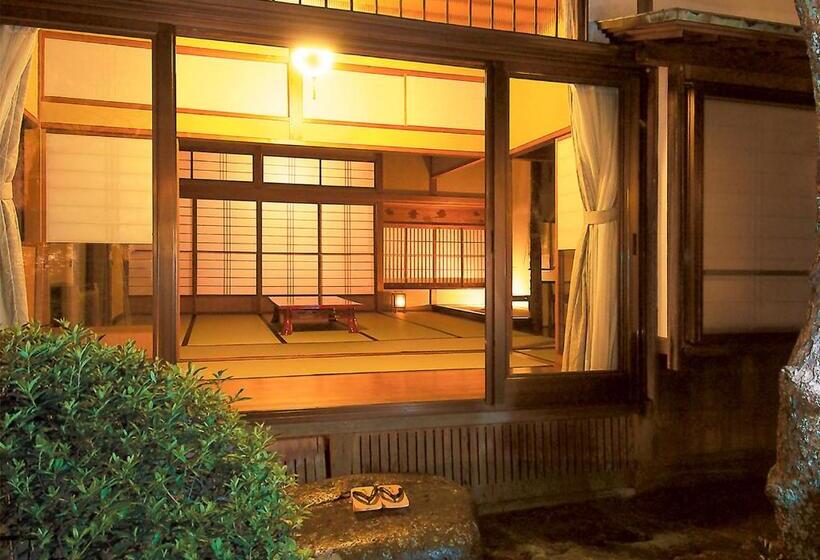 Quarto Familiar Superior, Haiya