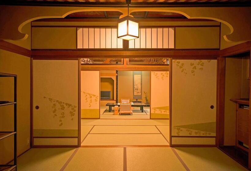 Quarto Familiar Superior, Haiya