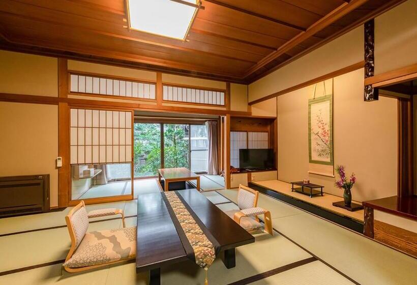 Quarto Familiar Superior, Haiya