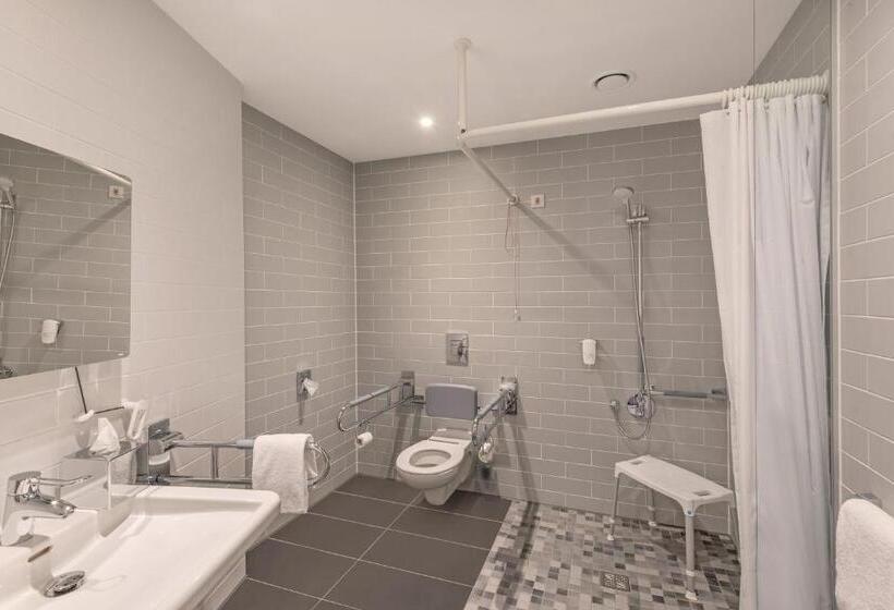 Номер Стандарт Адаптированный для Инвалидов, Holiday Inn Express   Siegen, An Ihg