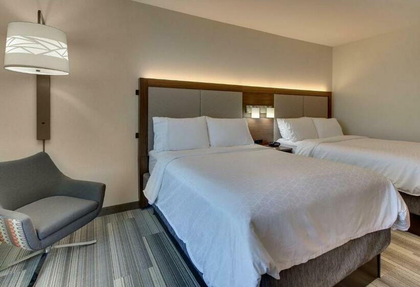 Номер Стандарт Адаптированный для Инвалидов, Holiday Inn Express & Suites   Ithaca, An Ihg