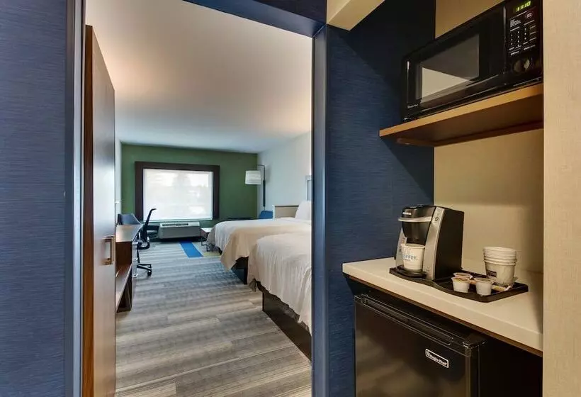 身障者適用スイートルーム, Holiday Inn Express & Suites   Ithaca, An Ihg