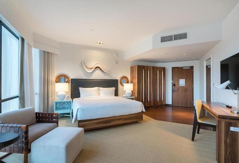 Люкс Вид на Город, Hyatt Centric Waikiki Beach