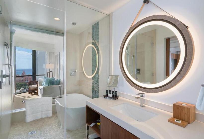 Люкс Кровать Кинг, Hyatt Centric Waikiki Beach