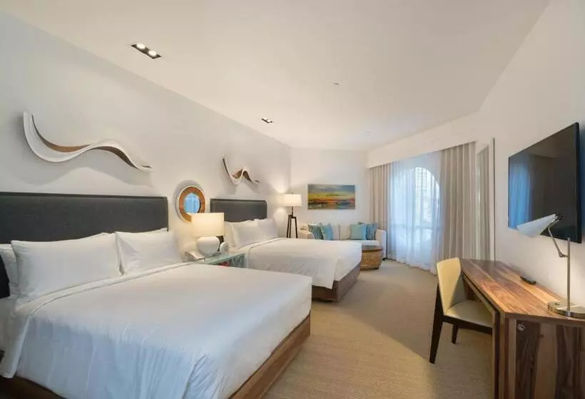 デラックスルーム, Hyatt Centric Waikiki Beach