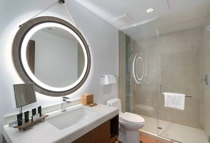 ２ダブルベッドのスタンダードルーム, Hyatt Centric Waikiki Beach