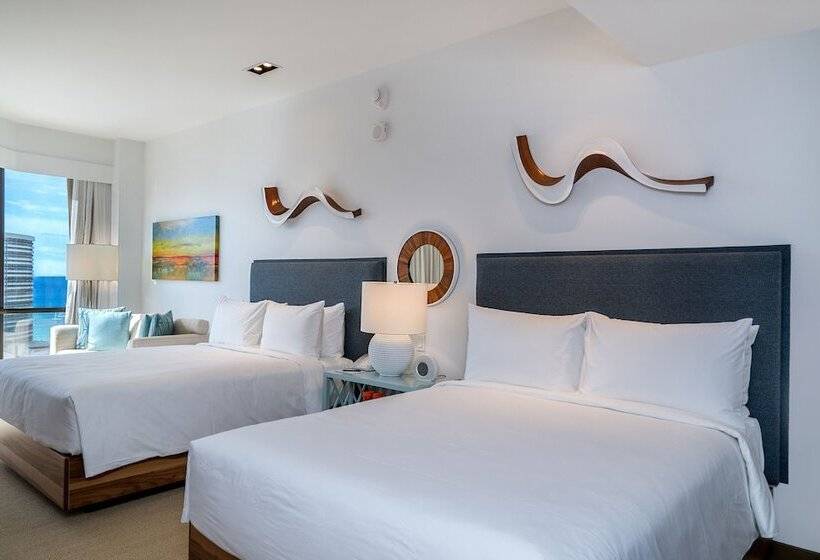 Номер Стандарт 2 Двуспальные Кровати, Hyatt Centric Waikiki Beach