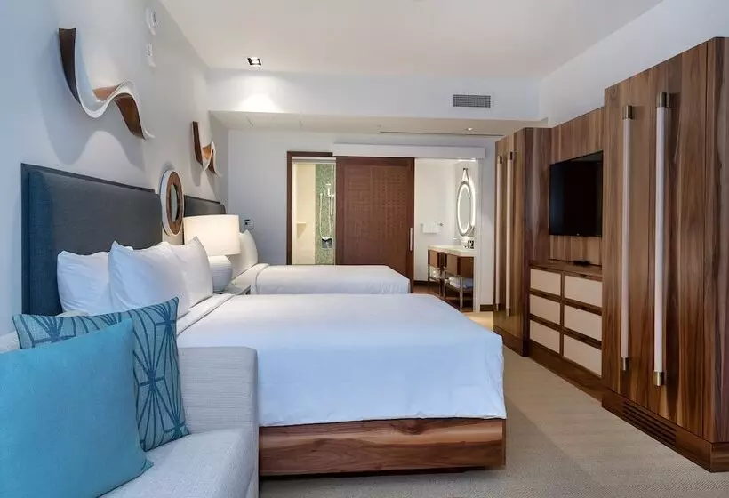２ダブルベッドのスタンダードルーム, Hyatt Centric Waikiki Beach