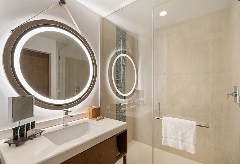 Люкс Вид на Город, Hyatt Centric Waikiki Beach