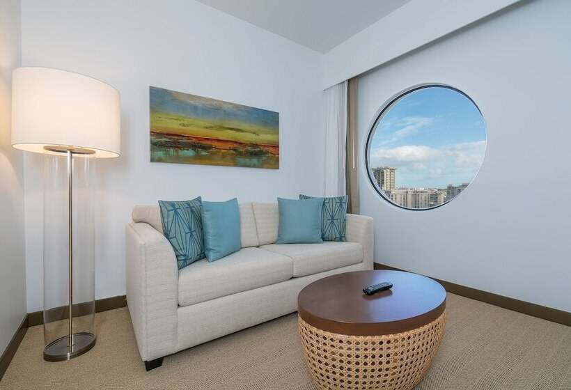 Люкс Вид на Город, Hyatt Centric Waikiki Beach