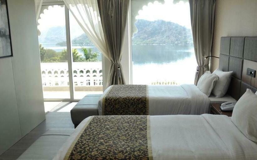 سوییت, Jaisamand Island Resort