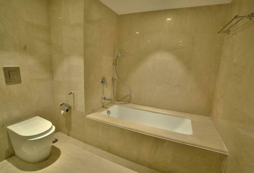 سوییت, Jaisamand Island Resort