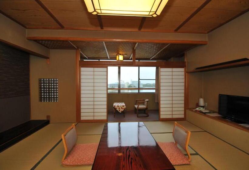 غرفة قياسية, Kohan No Yado Morimoto