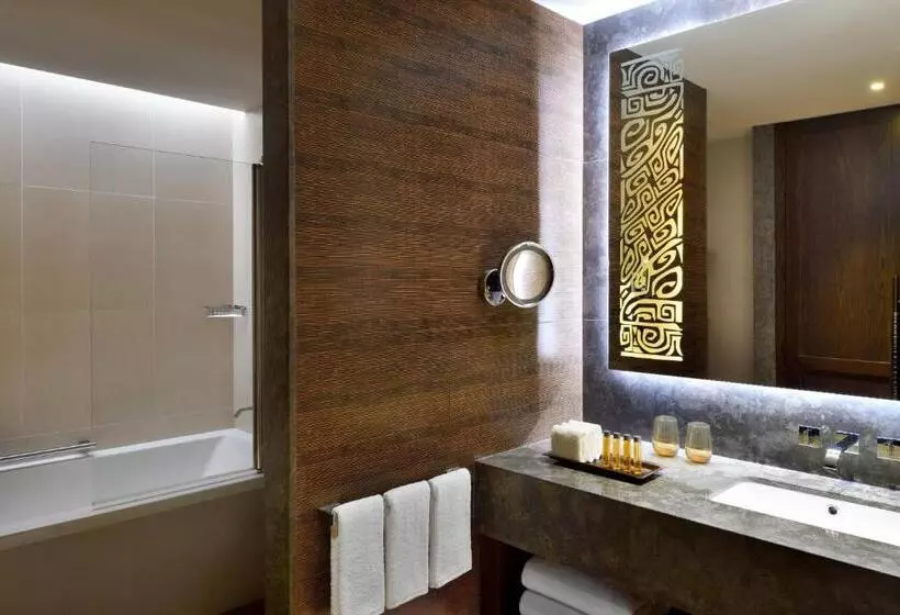 Perhehuone, Lapita, Dubai Parks And Resorts, Autograph Collection