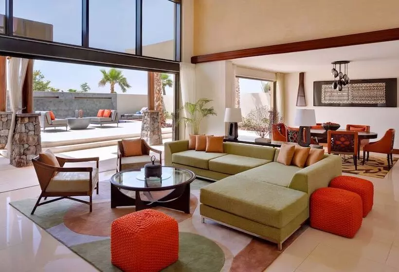 Villa 3 Makuuhuonetta, Lapita, Dubai Parks And Resorts, Autograph Collection