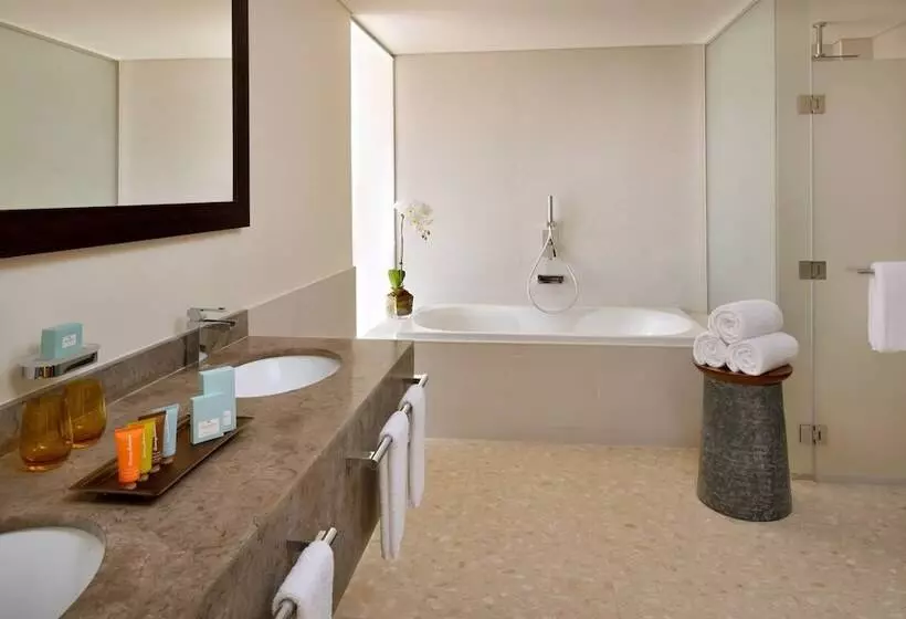 Villa 3 Makuuhuonetta, Lapita, Dubai Parks And Resorts, Autograph Collection