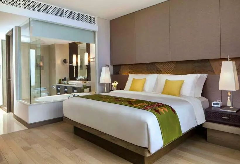 Classic Room King Bed