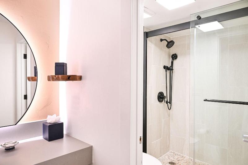 חדר דלוקס יחיד, Naz Garden