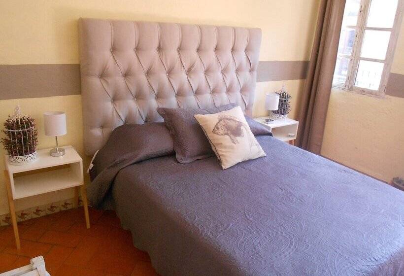 Номер Стандарт, Parrokia