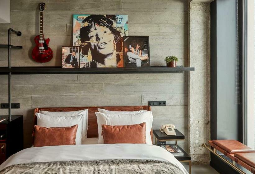 Deluxe Room, Sir Adam Hotel, Part Of Sircle Collection