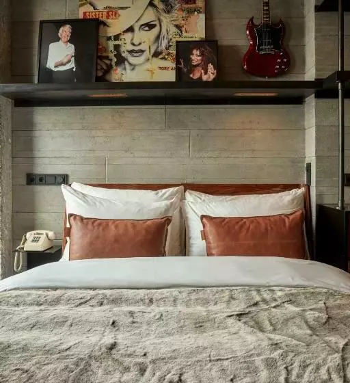 Standard Room, Sir Adam Hotel, Part Of Sircle Collection