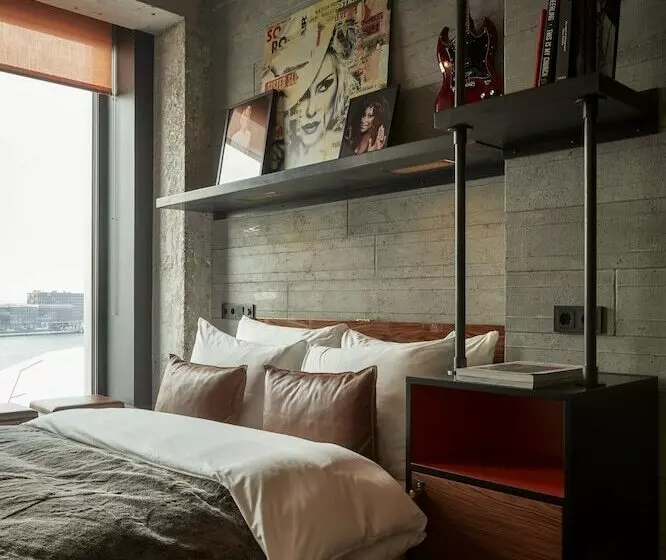 Standard Room, Sir Adam Hotel, Part Of Sircle Collection