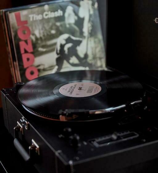 デラックスルーム, Sir Adam Hotel, Part Of Sircle Collection