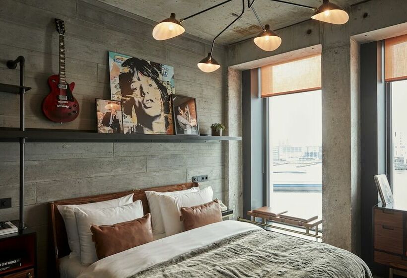 Deluxe Room, Sir Adam Hotel, Part Of Sircle Collection