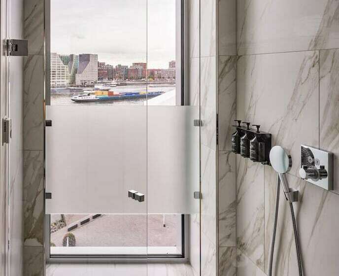 デラックスルーム, Sir Adam Hotel, Part Of Sircle Collection