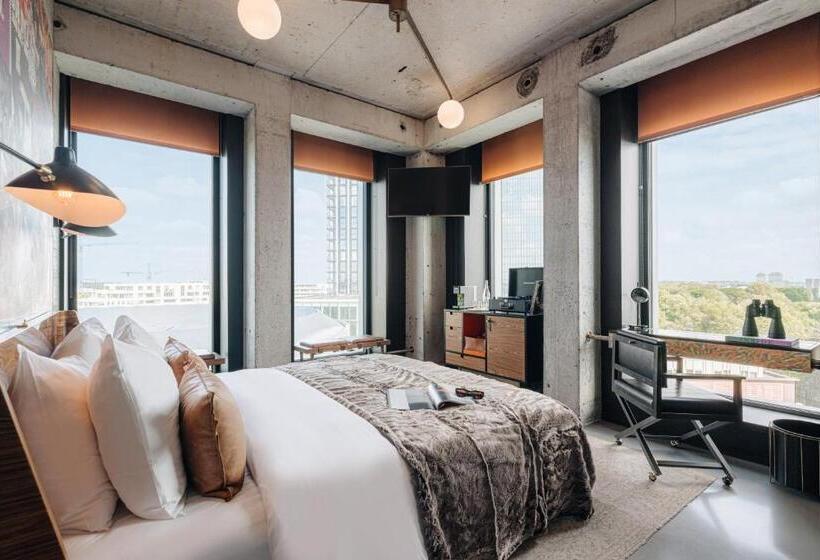 Deluxe Room, Sir Adam Hotel, Part Of Sircle Collection