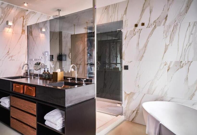 スイート, Sir Adam Hotel, Part Of Sircle Collection