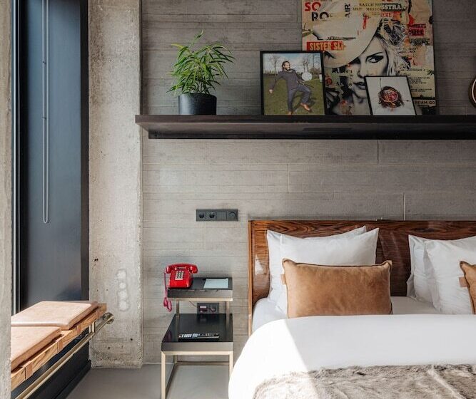 חדר סטנדרט, Sir Adam Hotel, Part Of Sircle Collection