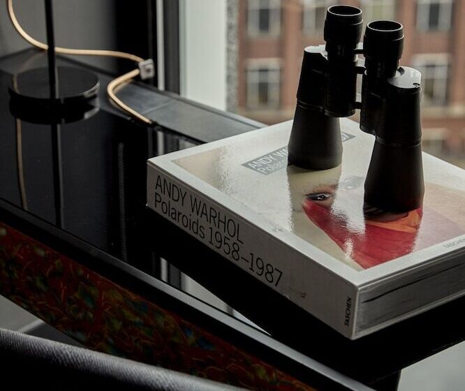 シティビューのデラックスルーム, Sir Adam Hotel, Part Of Sircle Collection